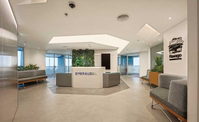 Emeraude: Crafting Excellence in JLT – A 400sqm Design & Build Project
