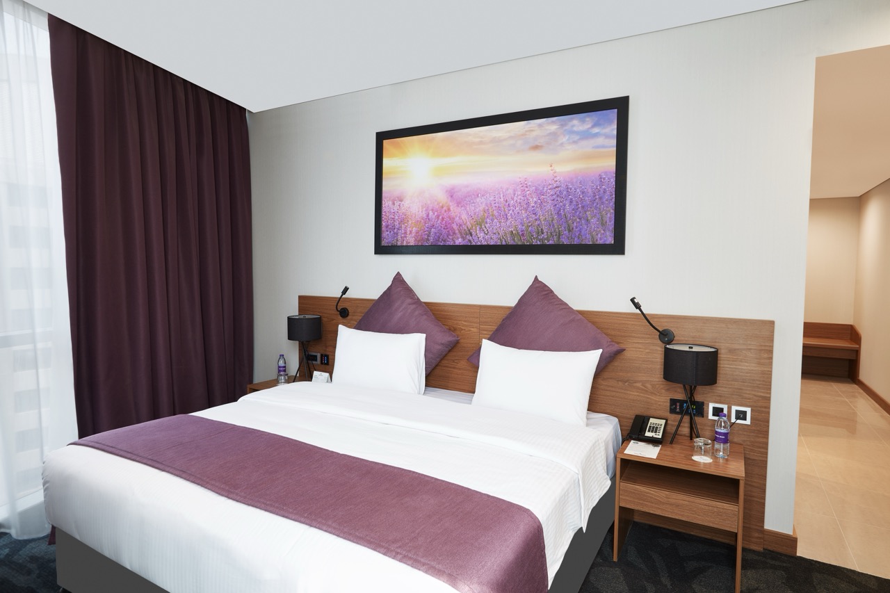 room 1 a Large